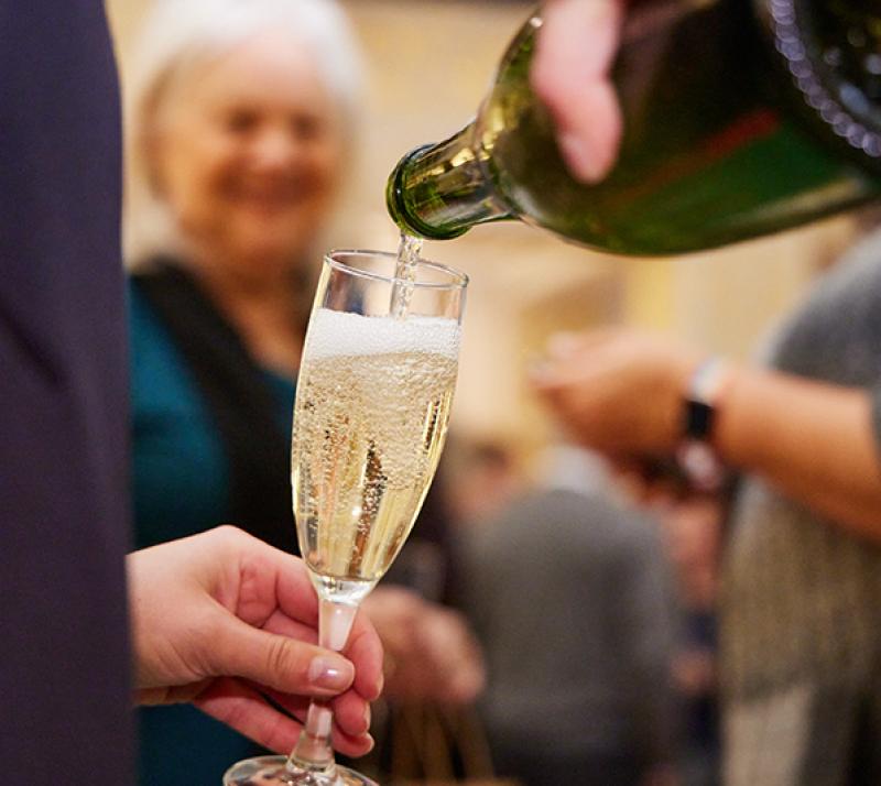 champagne flute